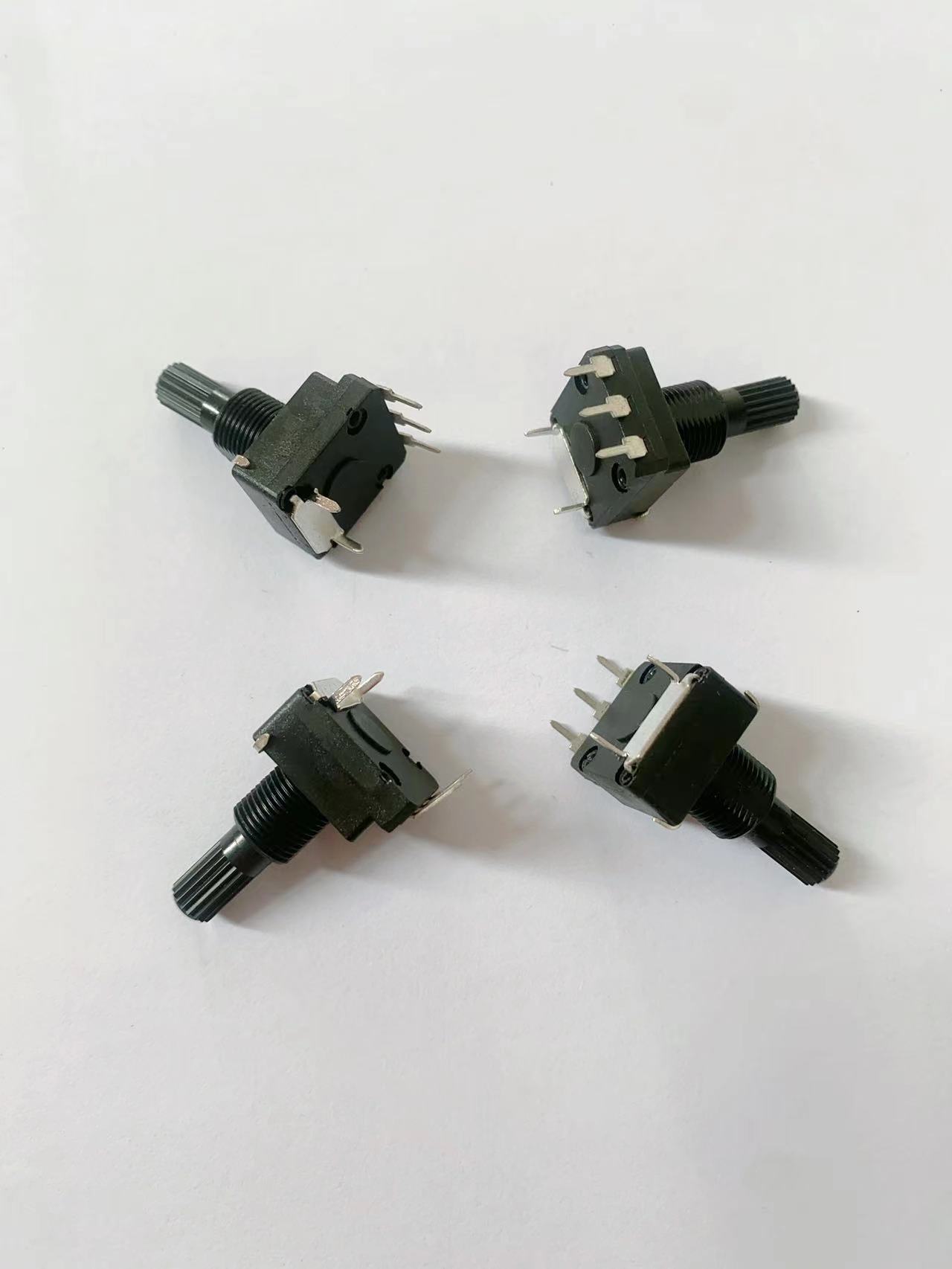  Rotary Potentiometer （16mm）